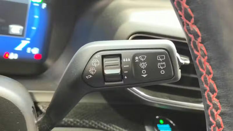 Ford Explorer • 2021 • 63,204 km 5