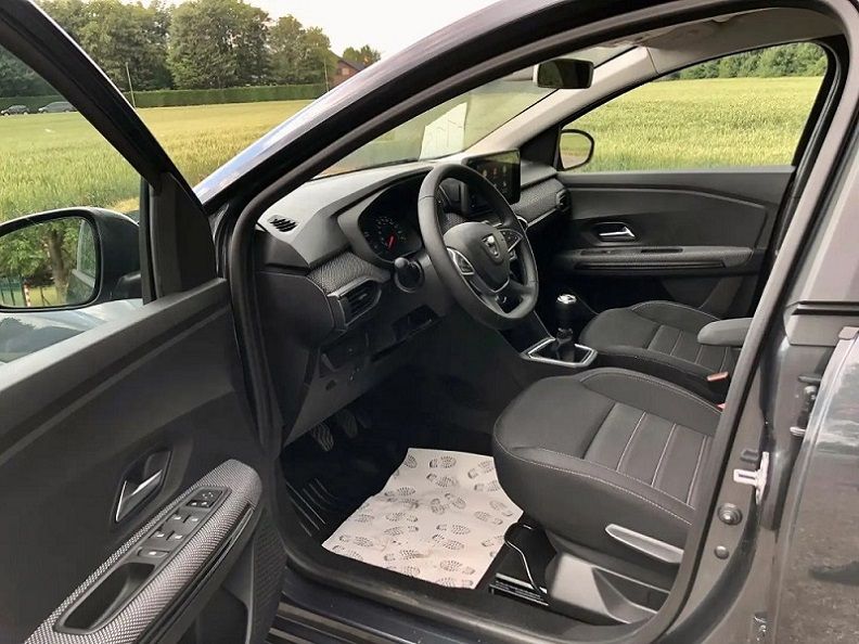 Dacia Lodgy • 2022 • 57,000 km 6