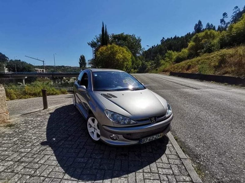 Peugeot 206 • 2001 • 80,000 km 1