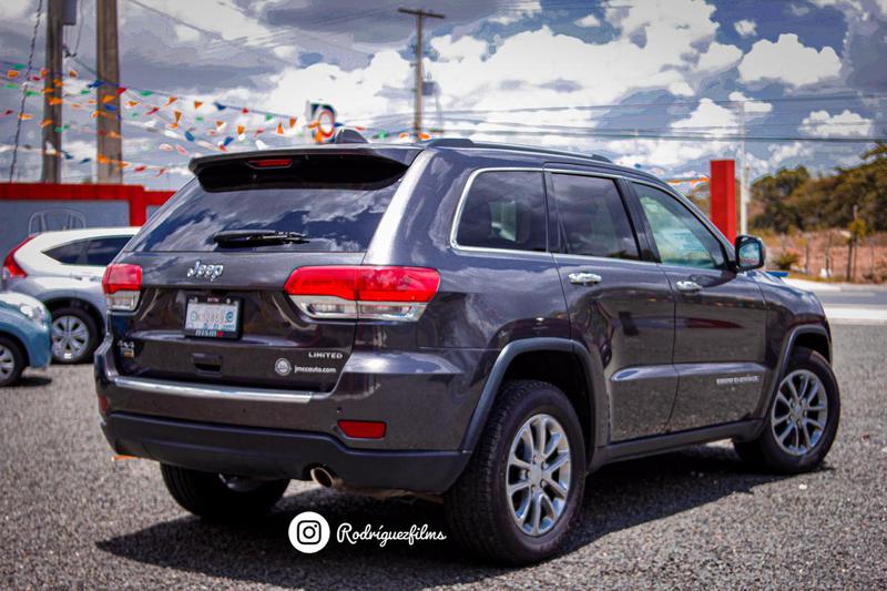 Jeep Grand Cherokee • 2015 • 90,000 km 6
