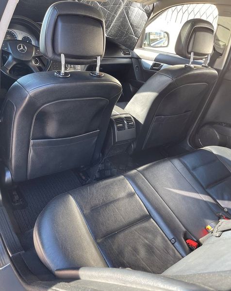 Mercedes-Benz C • 2008 • 299,000 km 2