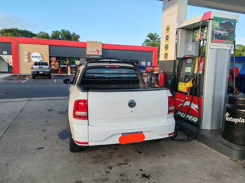 Volkswagen Saveiro • 2017 • 207,000 km 5