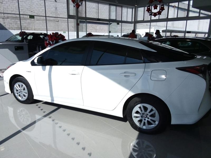 Toyota Prius • 2017 • 120,000 km 1