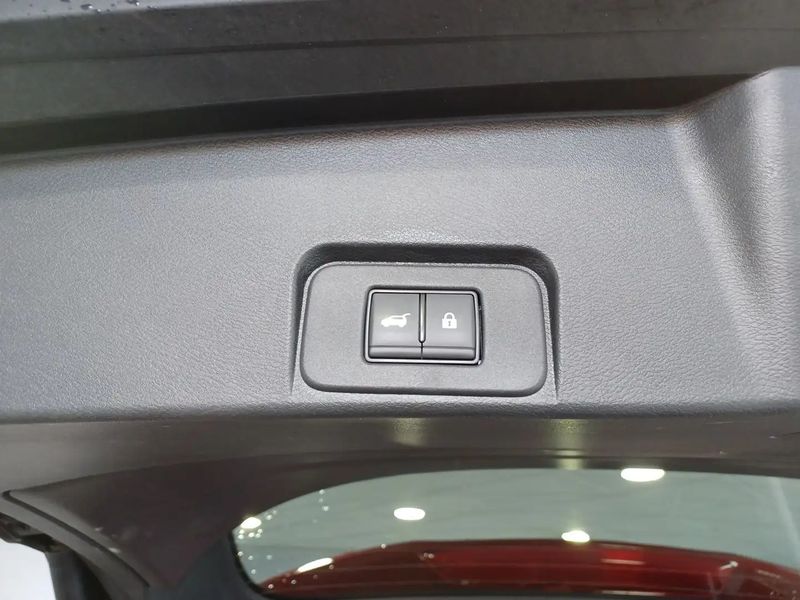 Nissan X-Trail • 2022 • 21,000 km 3