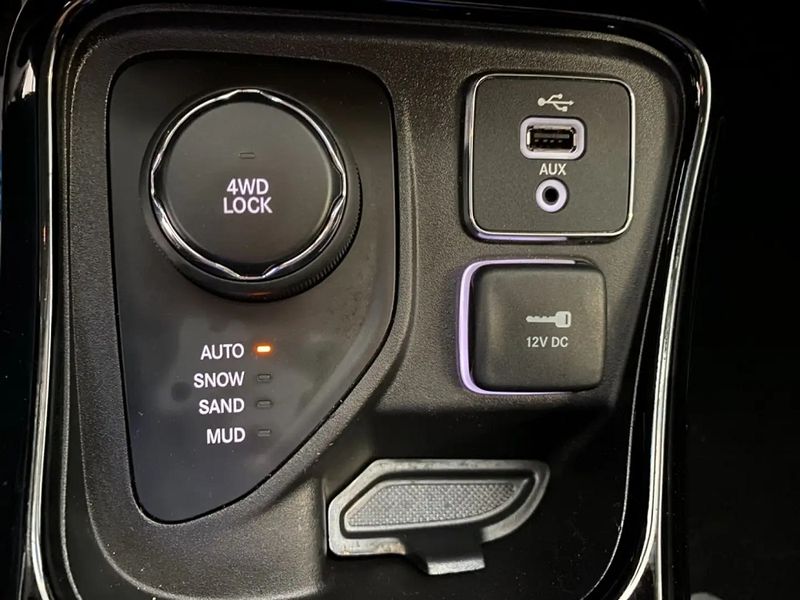 Jeep Compass • 2018 • 98,000 km 11