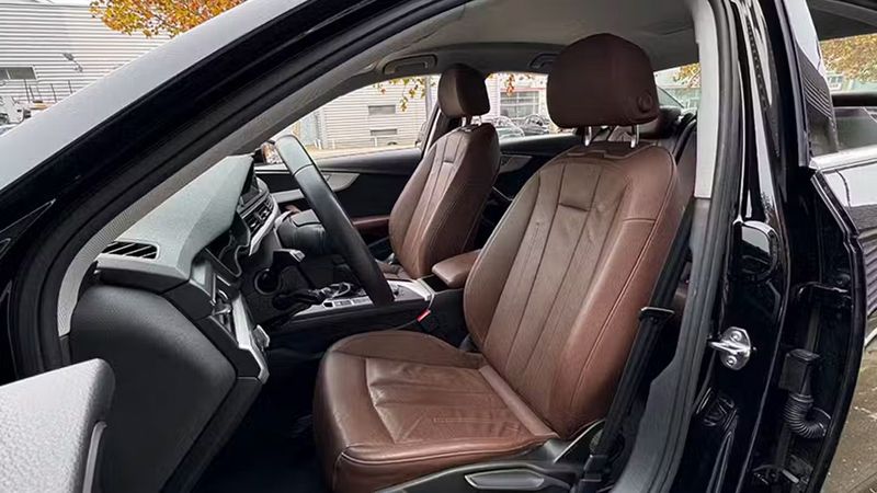 Audi A4 • 2017 • 54,197 km 2