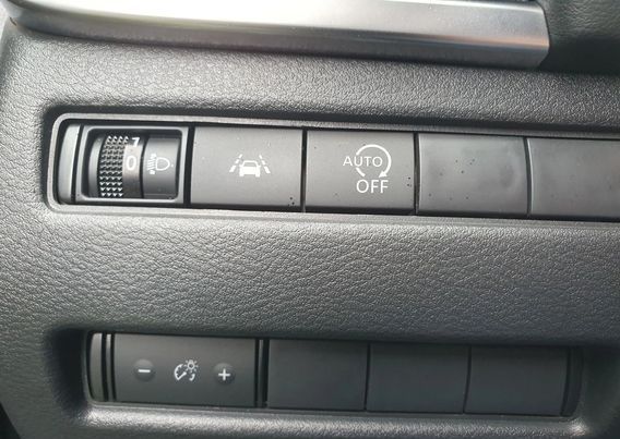 Nissan Qashqai • 2022 • 27,000 km 13