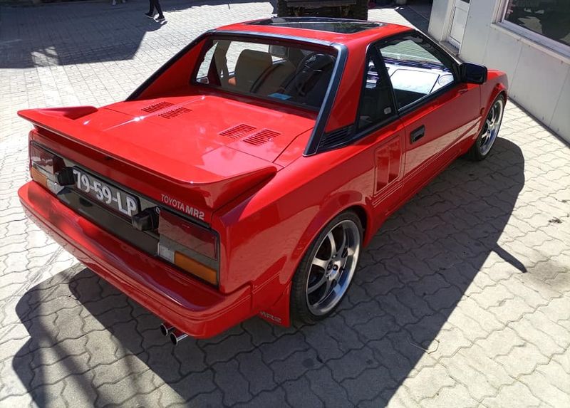 Toyota MR2 • 2001 • 89,000 km 2