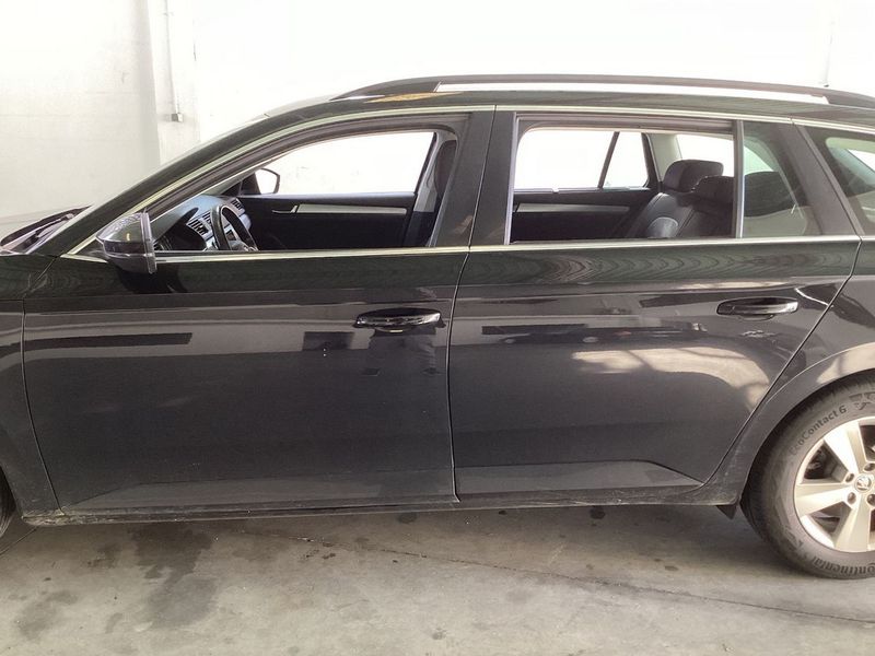 Škoda Superb • 2017 • 158,000 km 9