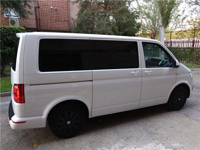 Volkswagen T5 Caravelle • 2015 • 155,000 km 1