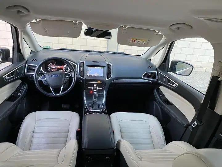 Ford S-Max • 2015 • 145,000 km 4