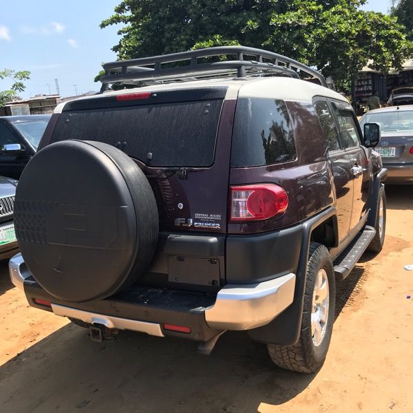 Toyota FJ Cruiser • 2008 • 34 km 3