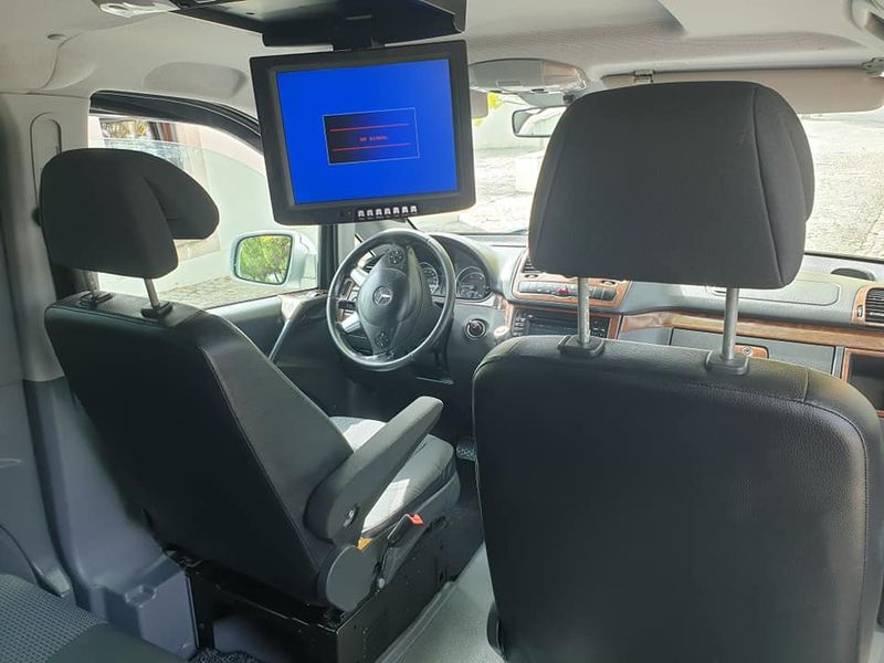 Mercedes-Benz 310 Van • 2011 • 190,000 km 4