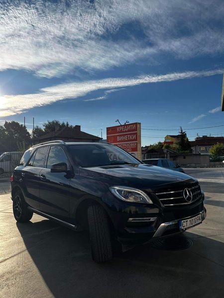 Mercedes-Benz ML350 • 2013 • 329,000 km 4