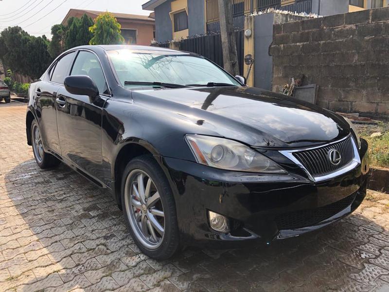 Lexus CT • 2009 • 200 km 7