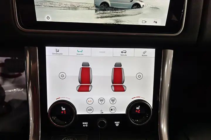 Land Rover Range Rover Sport • 2018 • 35,000 km 11