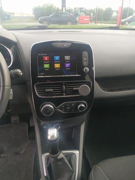 Renault Clio Grandtour • 2017 • 122,000 km 8