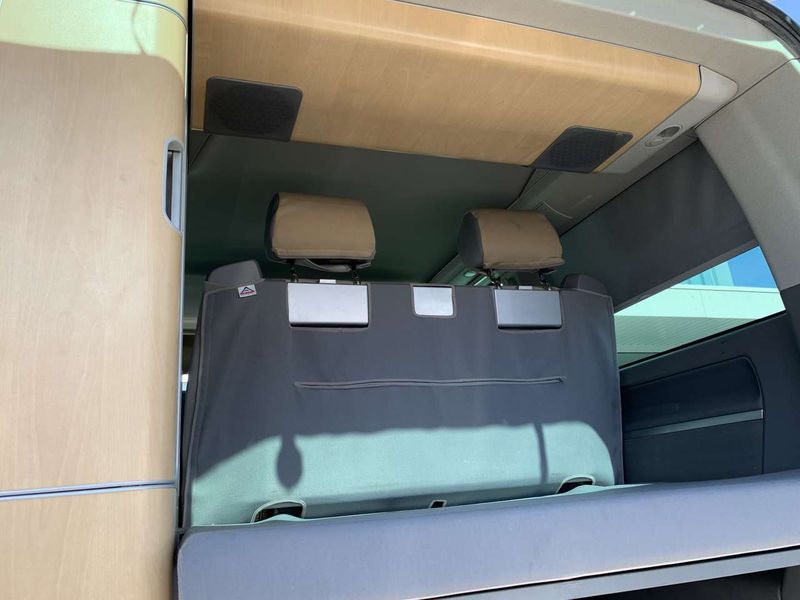 Volkswagen California • 2008 • 156,700 km 14