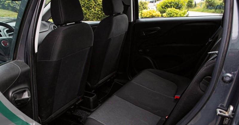 Fiat Punto • 2017 • 59,999 km 6