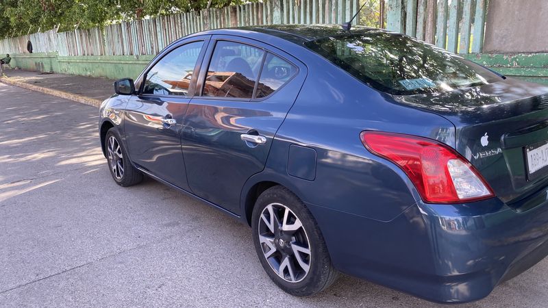 Nissan Versa sense • 2016 • 107,000 km 13