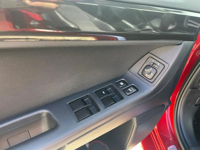 Mitsubishi Lancer • 2008 • 117,000 km 8