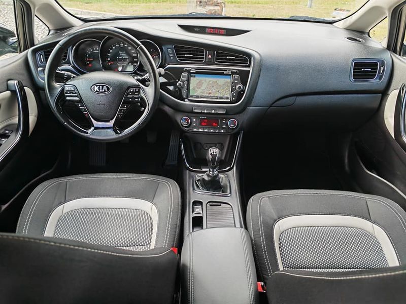 Kia Cee`d • 2014 • 225,000 km 8