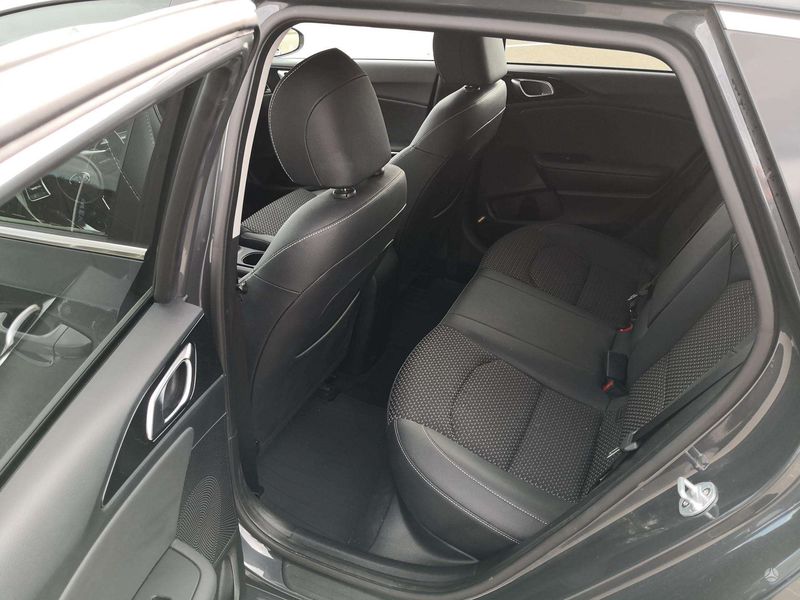 Kia Cee`d • 2019 • 129,000 km 13