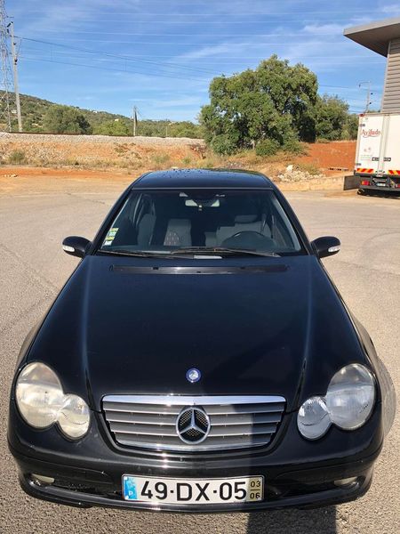 Mercedes-Benz C-Class • 2003 • 218,000 km 3