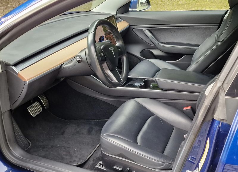 Tesla Model 3 • 2019 • 104,000 km 7