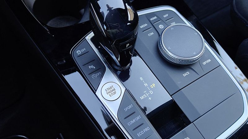 BMW 2 Series • 2020 • 70,235 km 5