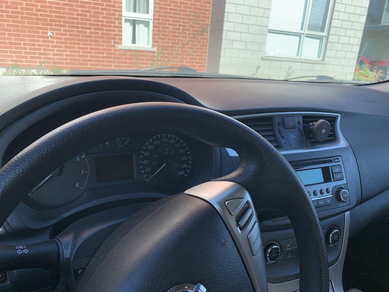 Nissan Sentra • 2015 • 98,500 km 11