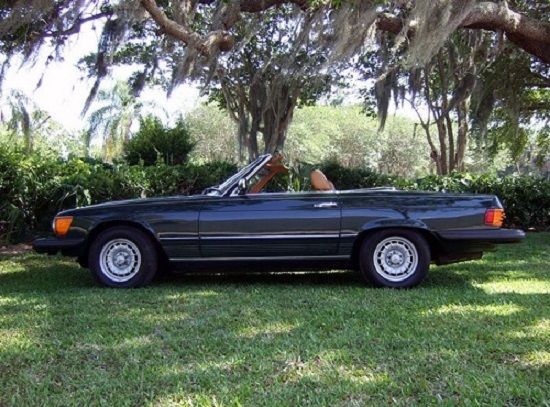 Mercedes-Benz SL • 1979 • 125,000 km 3
