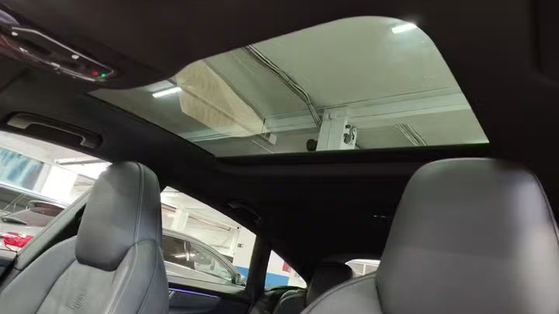 Audi S7 • 2019 • 100,005 km 5