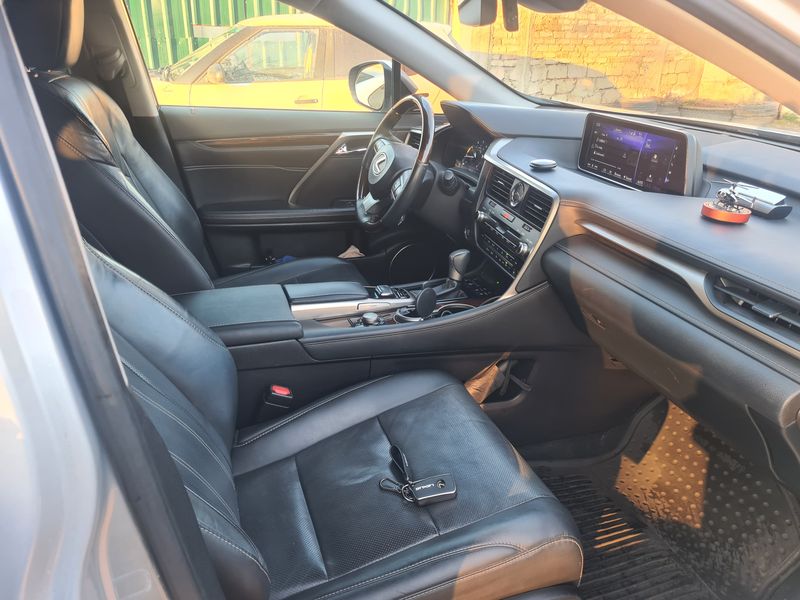 Lexus RX • 2017 • 160,000 km 6