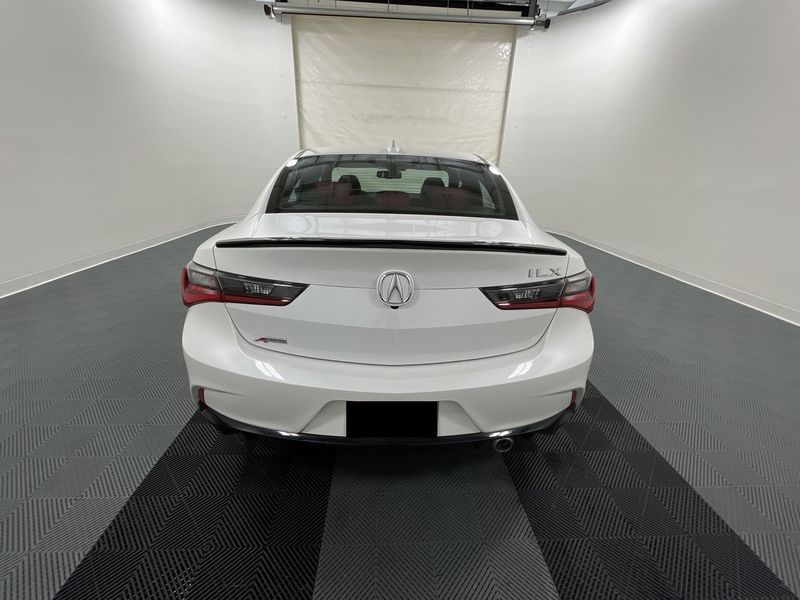 Acura ILX • 2019 • 10,852 km 5