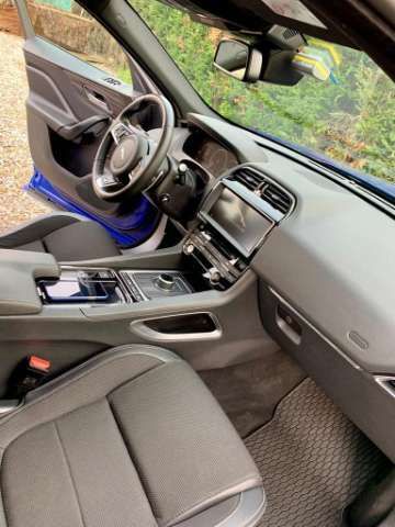 Jaguar F-Pace • 2017 • 162,000 km 9