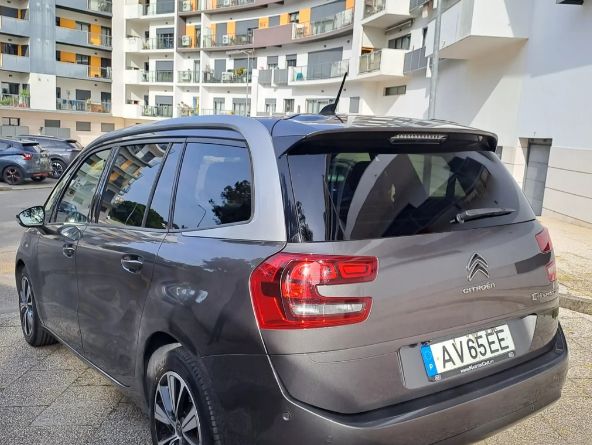Citroën C4 • 2019 • 235,000 km 1