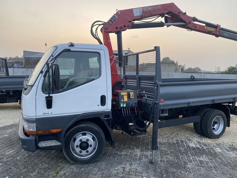 Mitsubishi Fuso canter • 2005 • 98,000 km 1