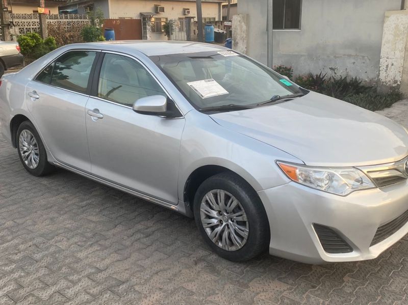 Toyota Camry • 2012 • 90,000 km 1