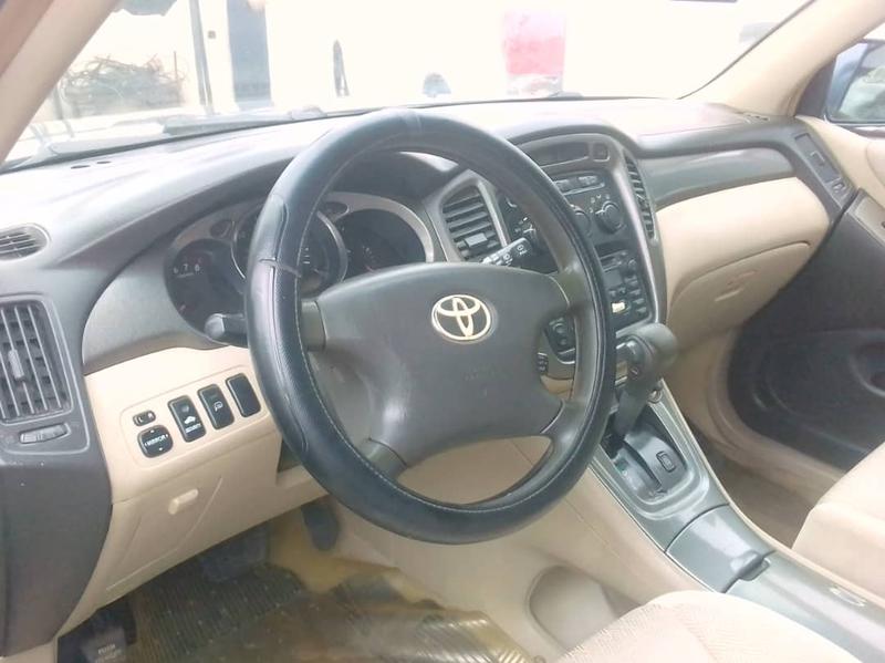 Toyota Highlander • 2003 • 125,550 km 8