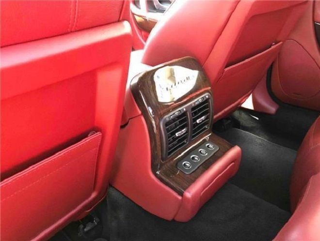 Maserati Quattroporte • 2010 • 101,800 km 4