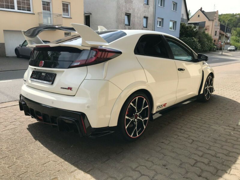 Honda Civic • 2016 • 91,061 km 3