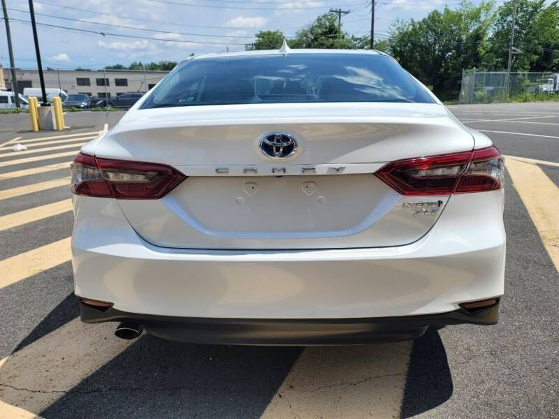 Toyota Camry • 2022 • 2,140 km 5