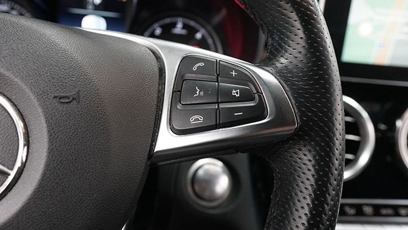 Mercedes-Benz GLC • 2019 • 57,322 km 16