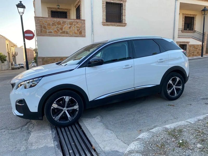 Peugeot 3008 • 2020 • 75,000 km 1