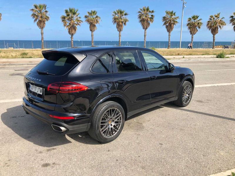 Porsche Cayenne • 2016 • 157,000 km 20
