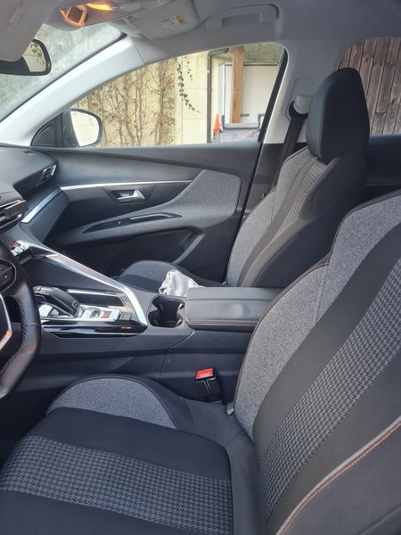 Peugeot 3008 • 2018 • 162,000 km 2