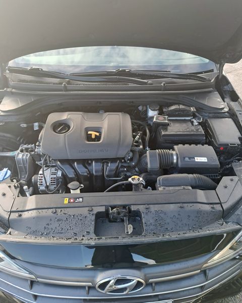 Hyundai Elantra • 2019 • 87,000 km 10