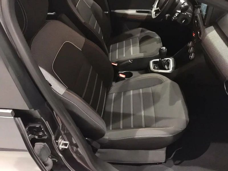 Dacia Sandero • 2023 • 26,310 km 9