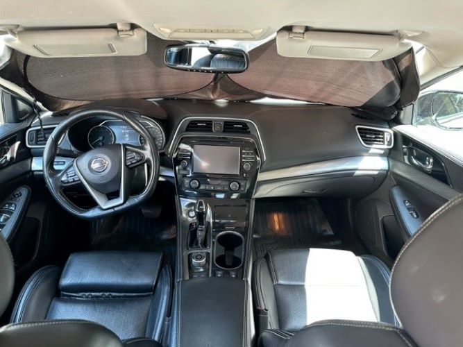 Nissan Maxima • 2016 • 55,600 km 11